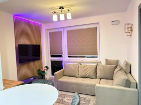 Warsaw Smart Apartment 2